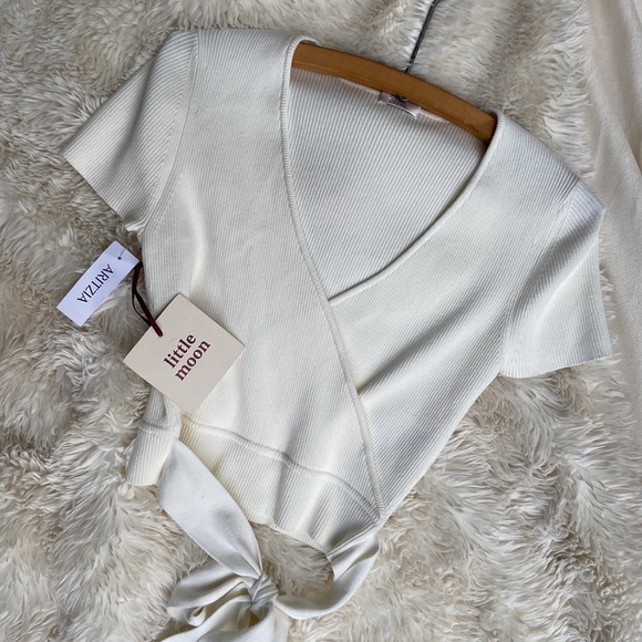 LITTLE MOON• moon 🌙 Prunella knit top✨ - Picture 1 of 3